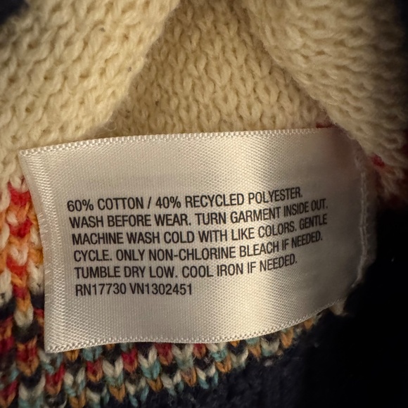 white blue sweater knitted for girls brand cat & jack size medium with pattern - Picture 4 of 4